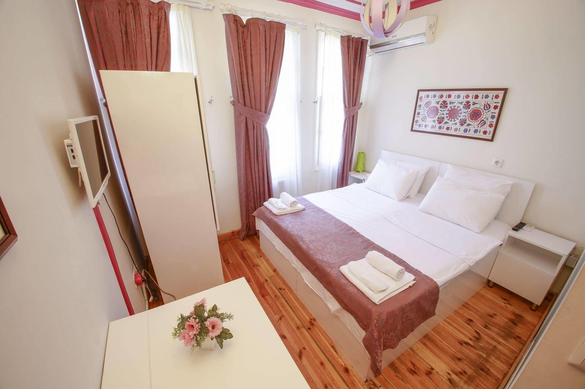 Lale Inn Ortakoey Istanbul Eksteriør bilde